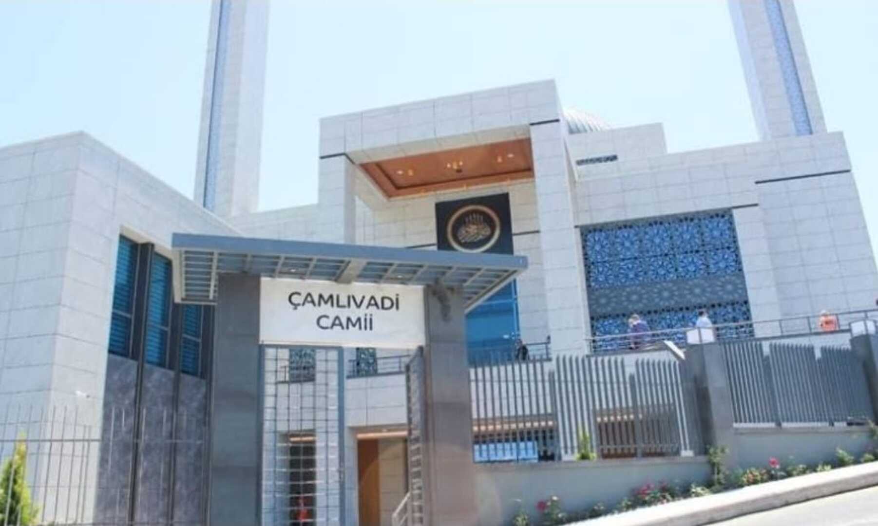 ÇAMLIVADİ CAMİİ