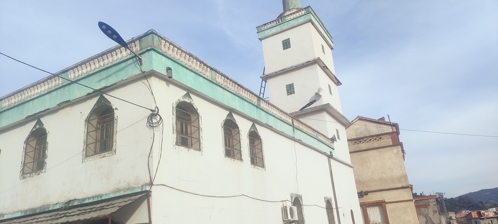 مسجد حيان الجمعة بني حبيبي جيجل