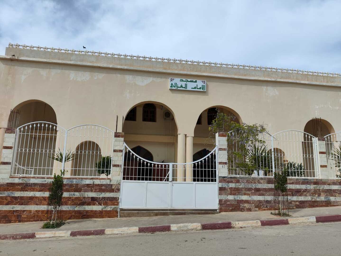 مسجدالإمام  الغزالي .حي النصر منطقة 11