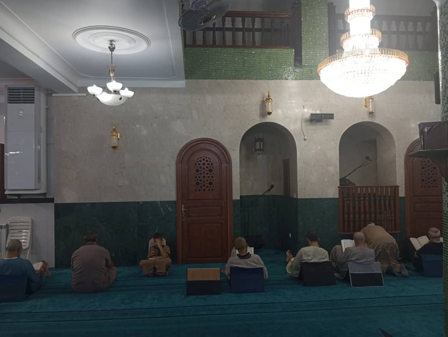 مسجد سلمان الفارسي بئرخادم
