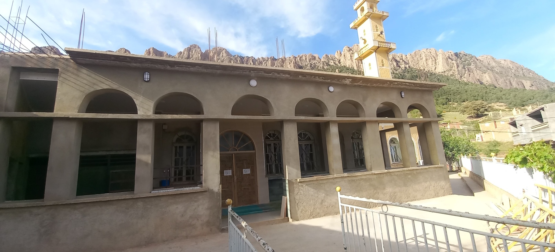 مسجد عبد اللّه بن الزُّبَير - متيجة -
