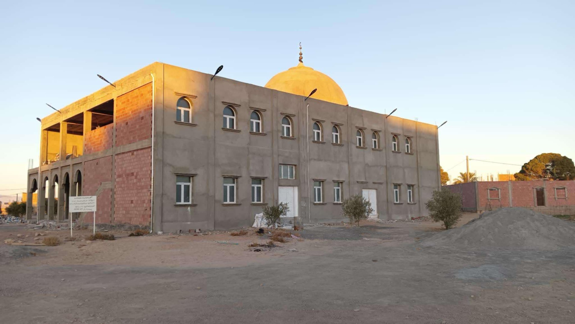 مسجد الشهيد عيسى نقاز