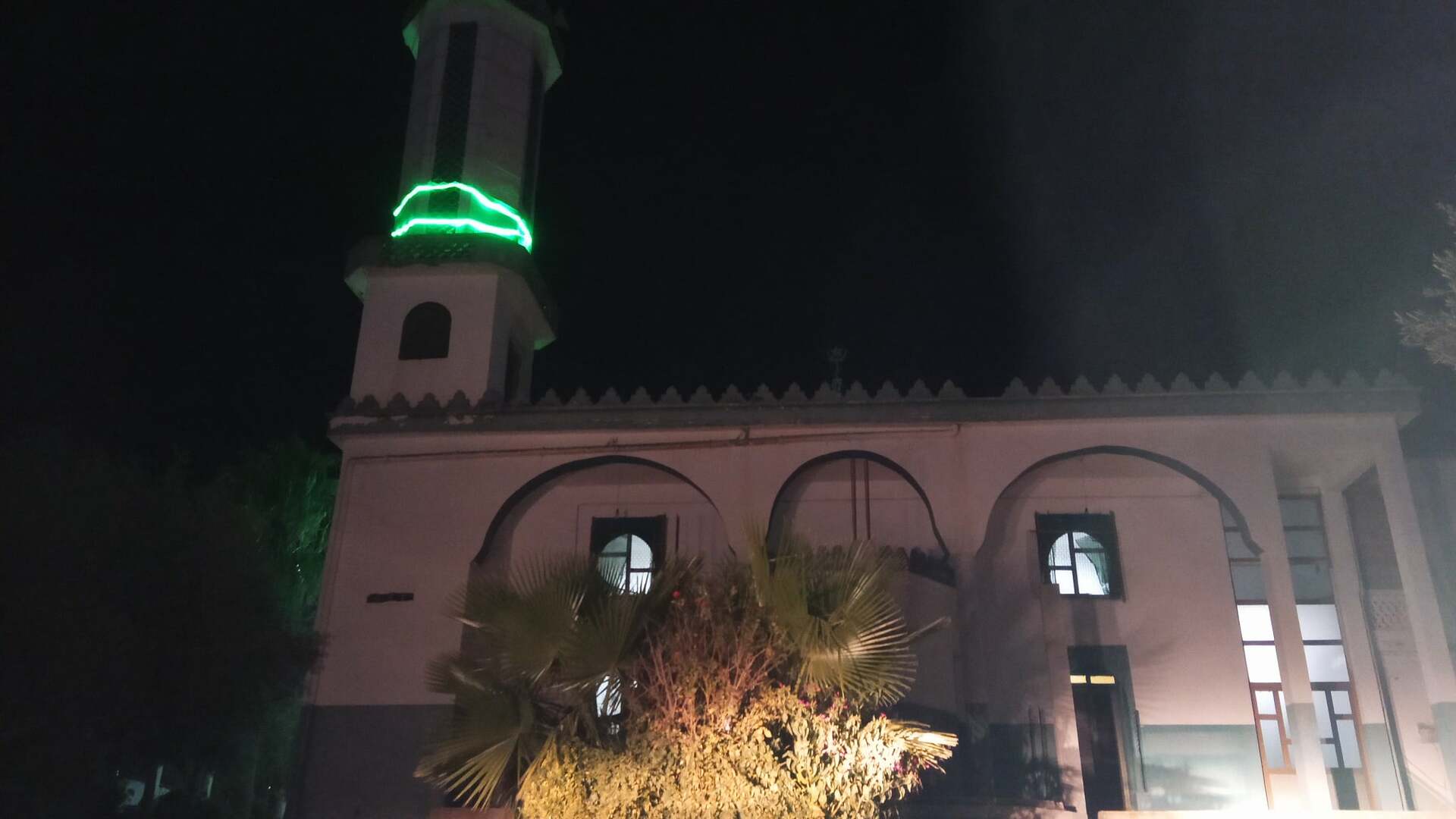 مسجد علي بن أبي طالب