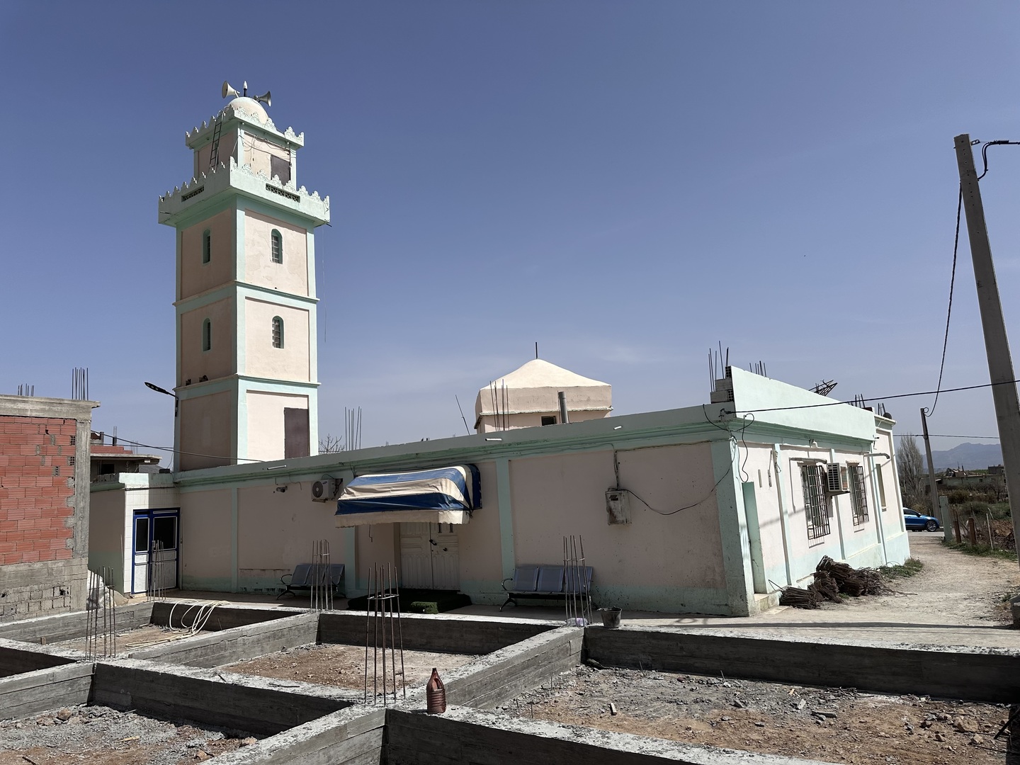 مسجد علي ابن ابي طالب لبعاطيش