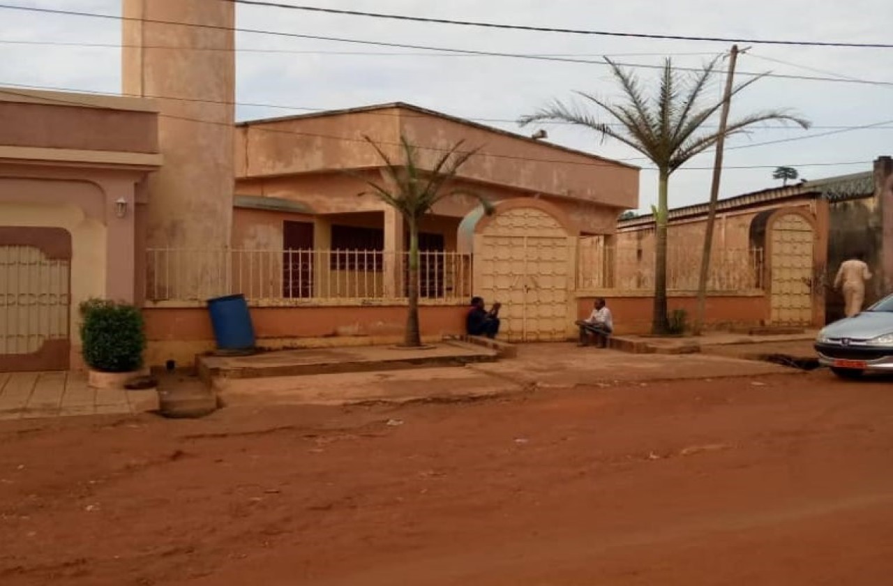 Alh Adamou — Masjid logo