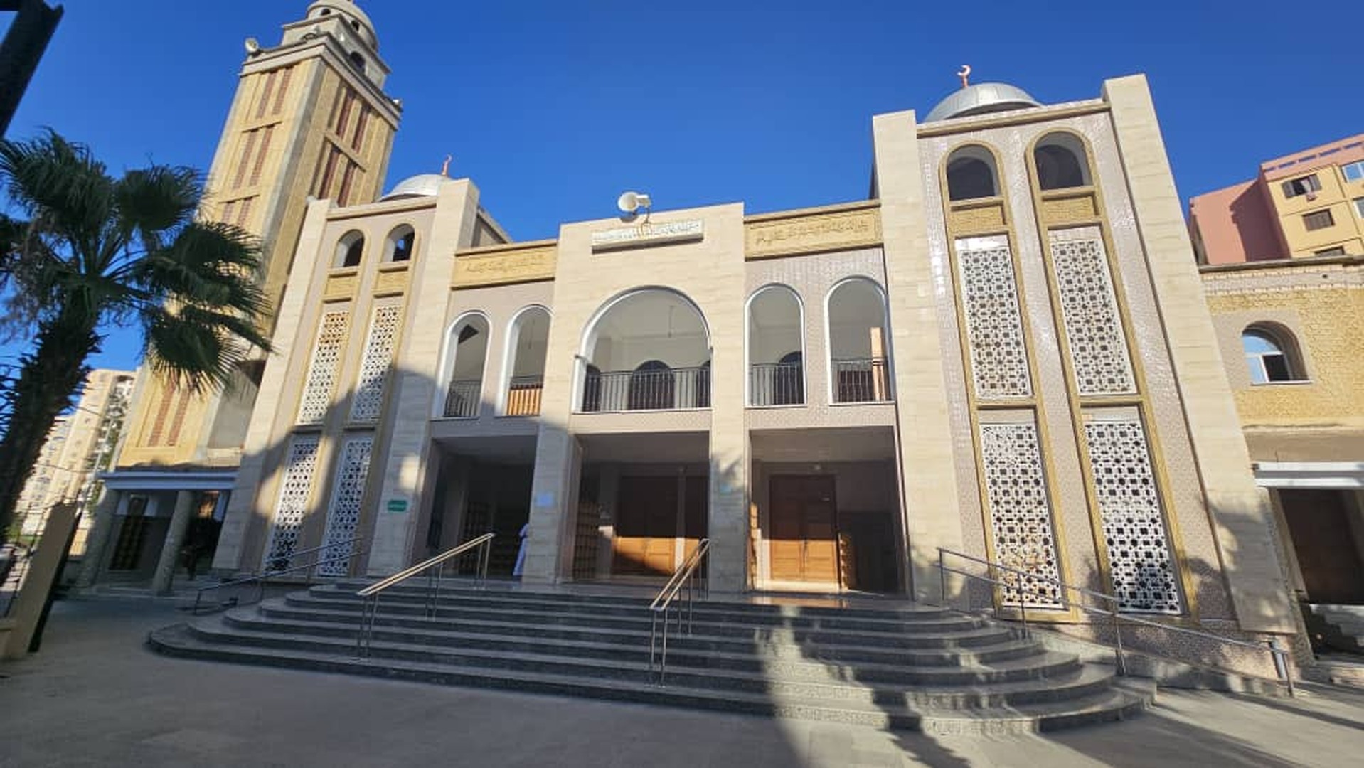 مسجد عائشة أم المؤمنين رضي الله عنها