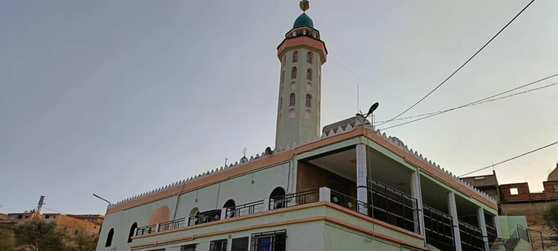 مسجد المنار _ قرية بوربح عين مران