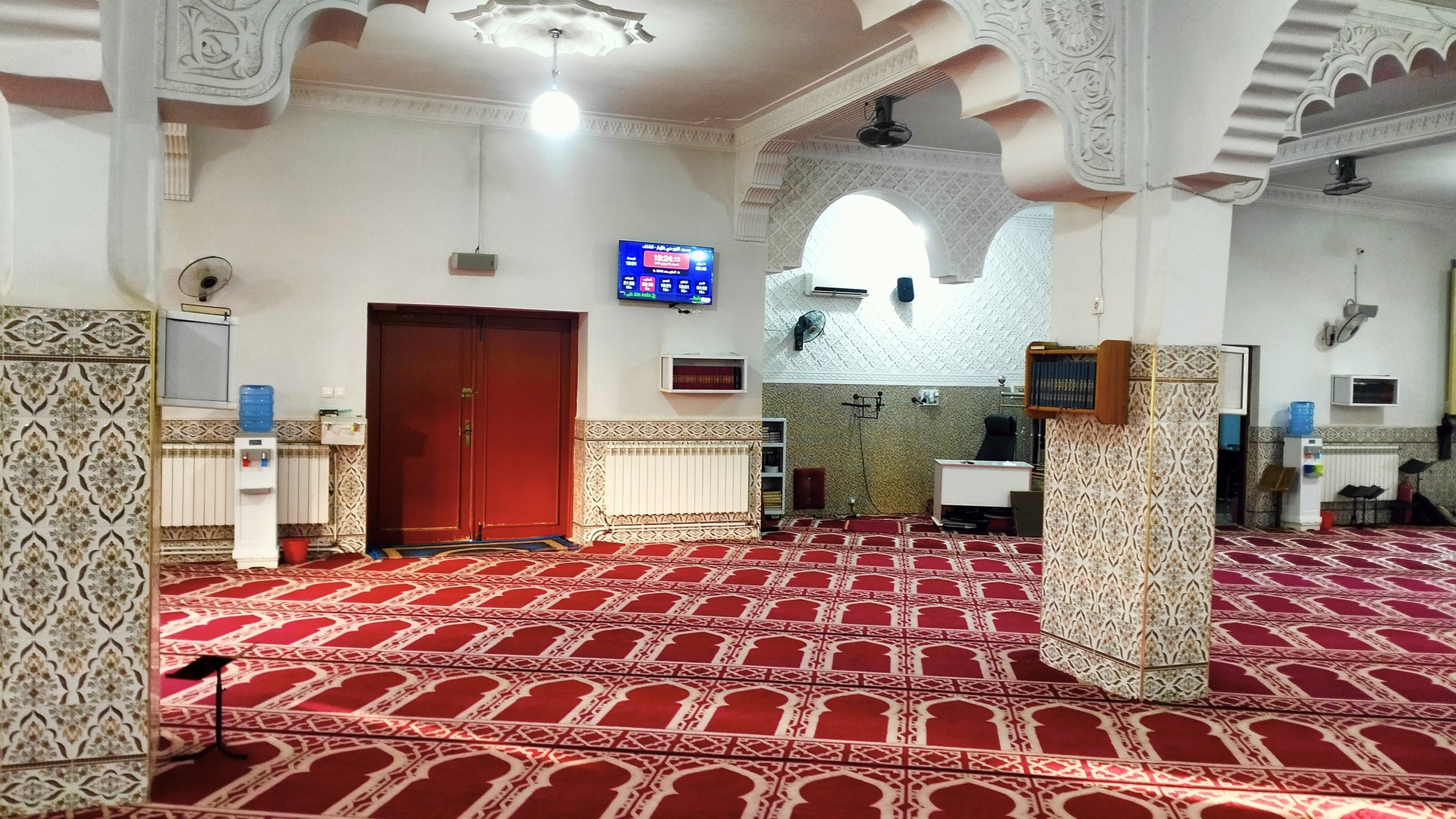 مسجد النور-حي بتڨار