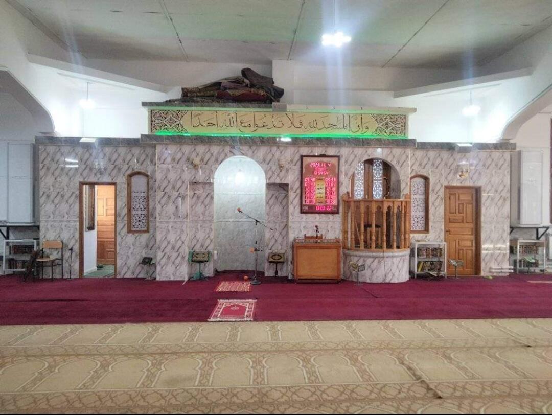 مسجد عبد الحميد بن باديس . حي صالح دراجي