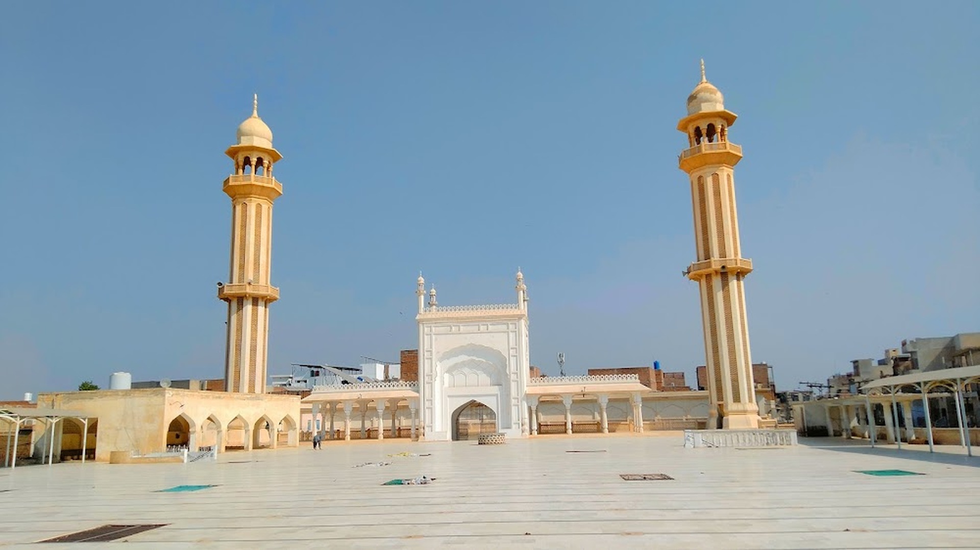 Bismillah Masjid - Khuhar