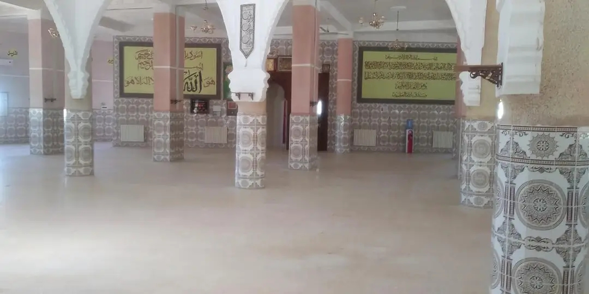 مسجد إبن القاسم بني مائدة تيسمسيلت