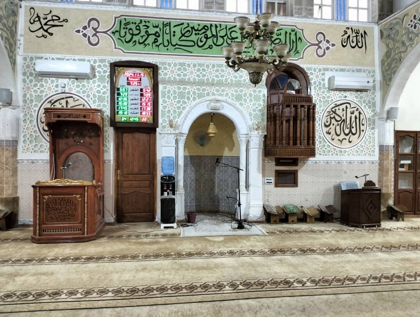 مسجد الامام مالك الزاوية العابدية