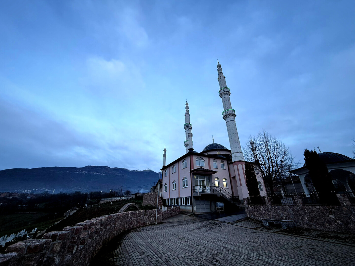 Џамија Мал Папрадник