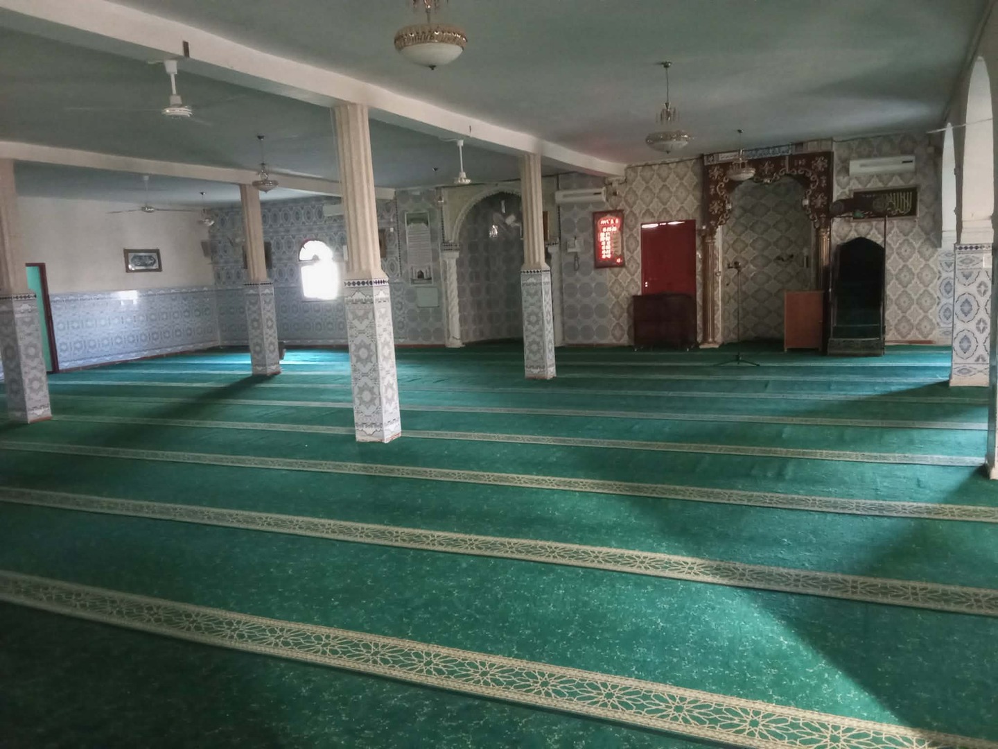 مسجد عبد الله بن العباس - مزيلة