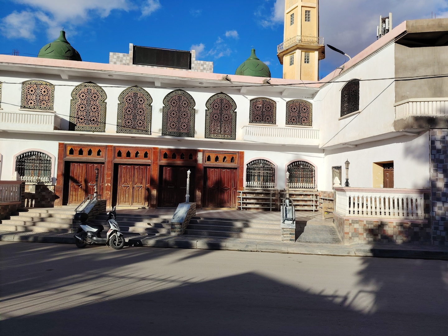 مسجد علي بن أبي طالب