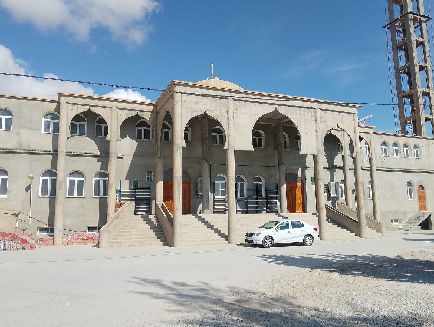 مسجد مالك بن أنس  الغابة بوطالب