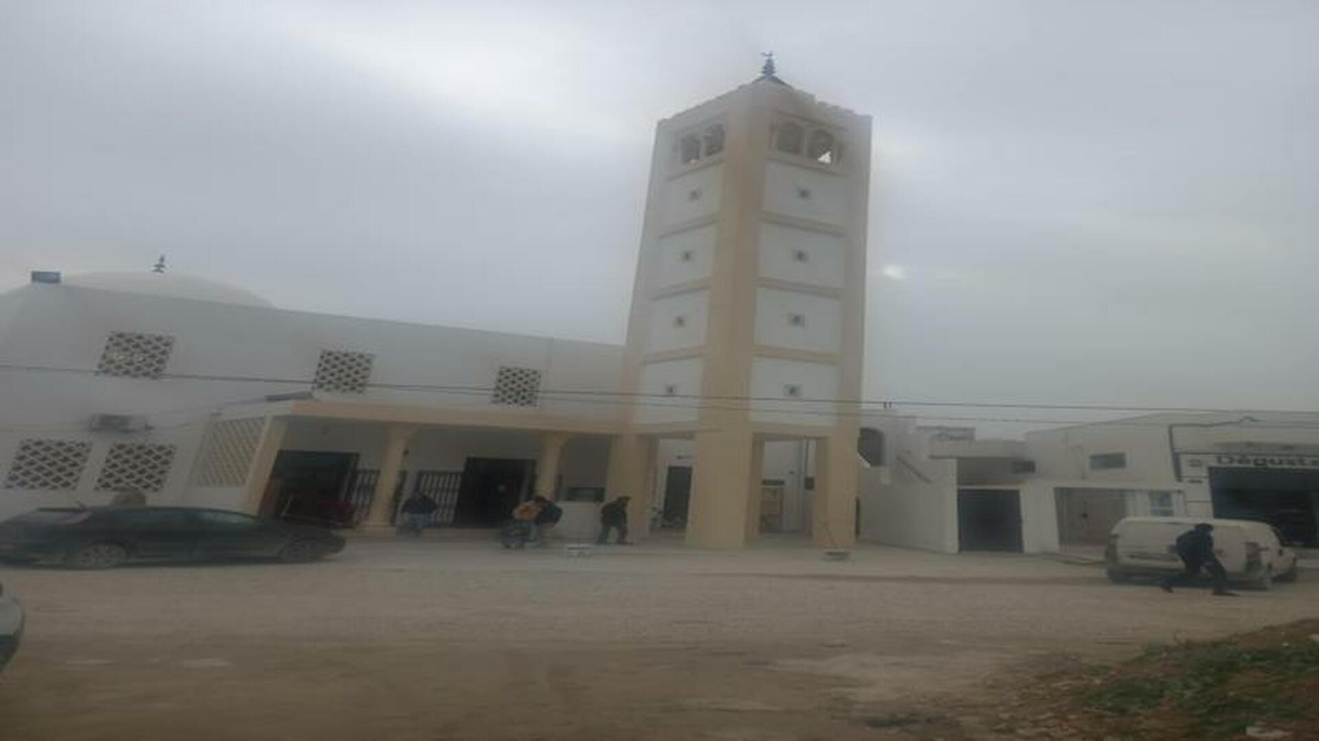 جامع فاطمة الزهراء - رواد الشاطئ