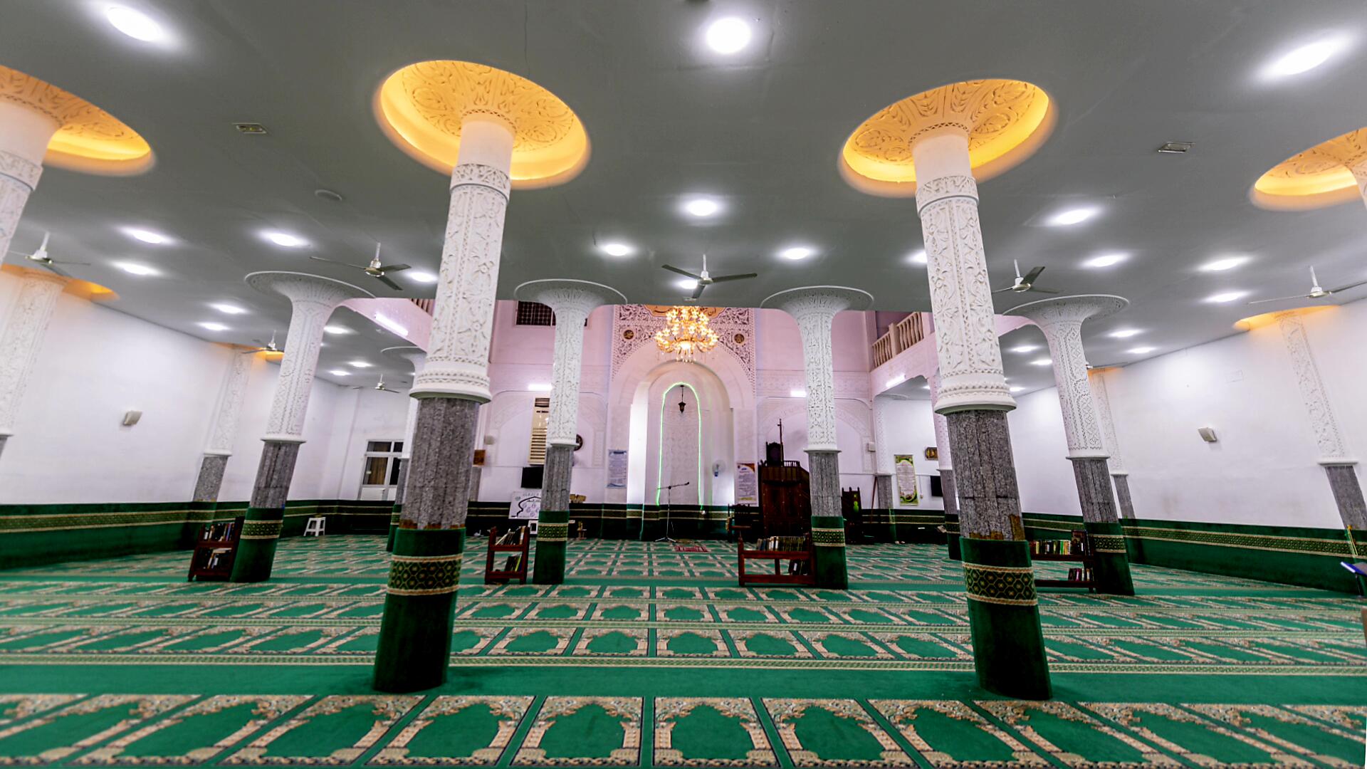 جامع عائشة باب بحر