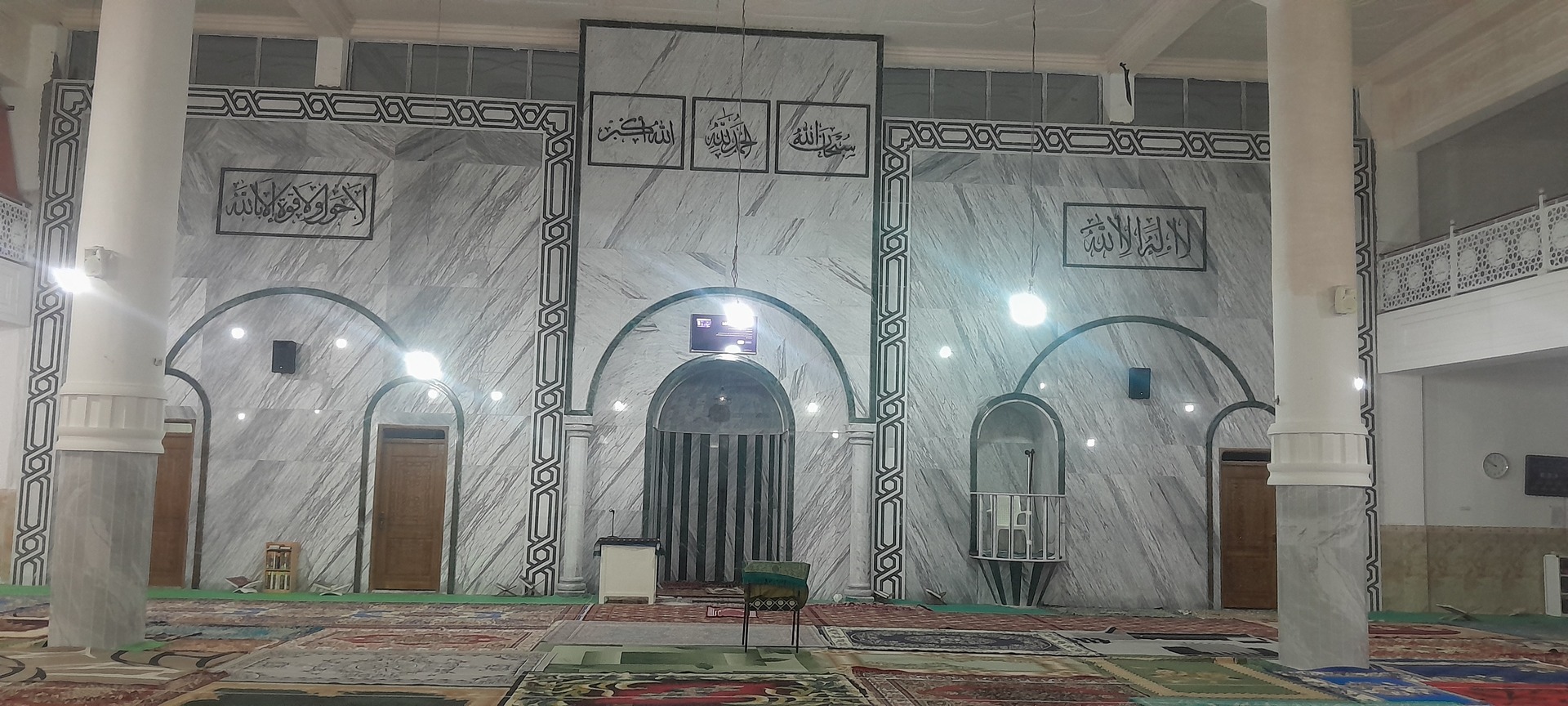 مسجد بدر  عزابة