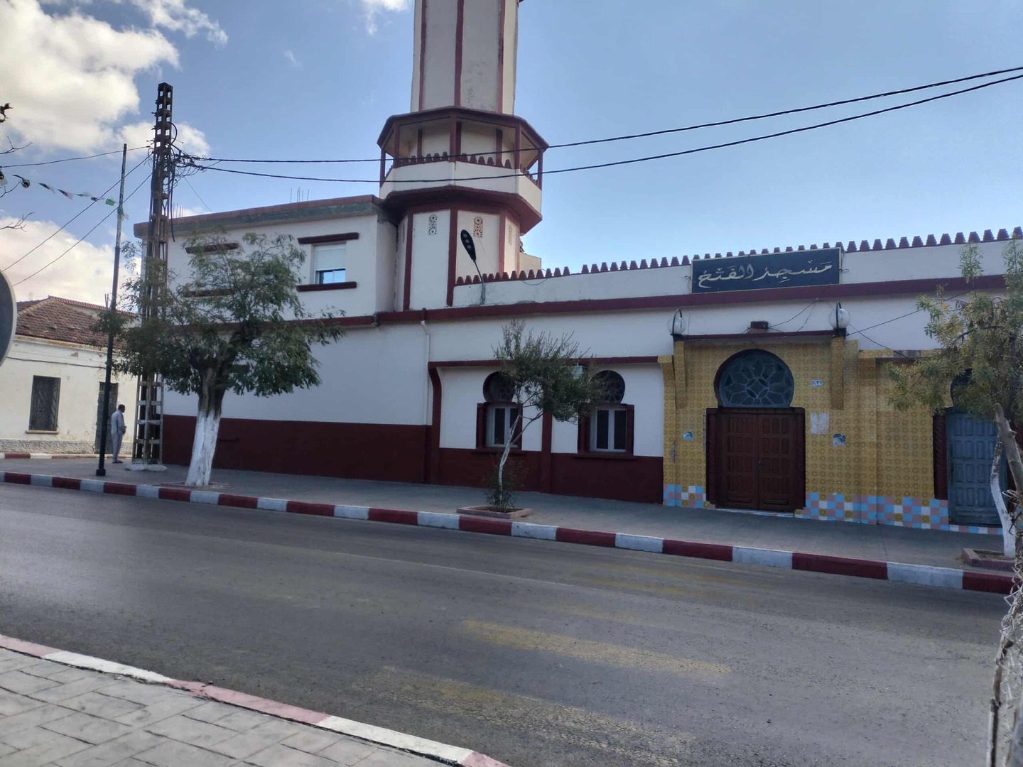 مسجد الفتح  عين فارس