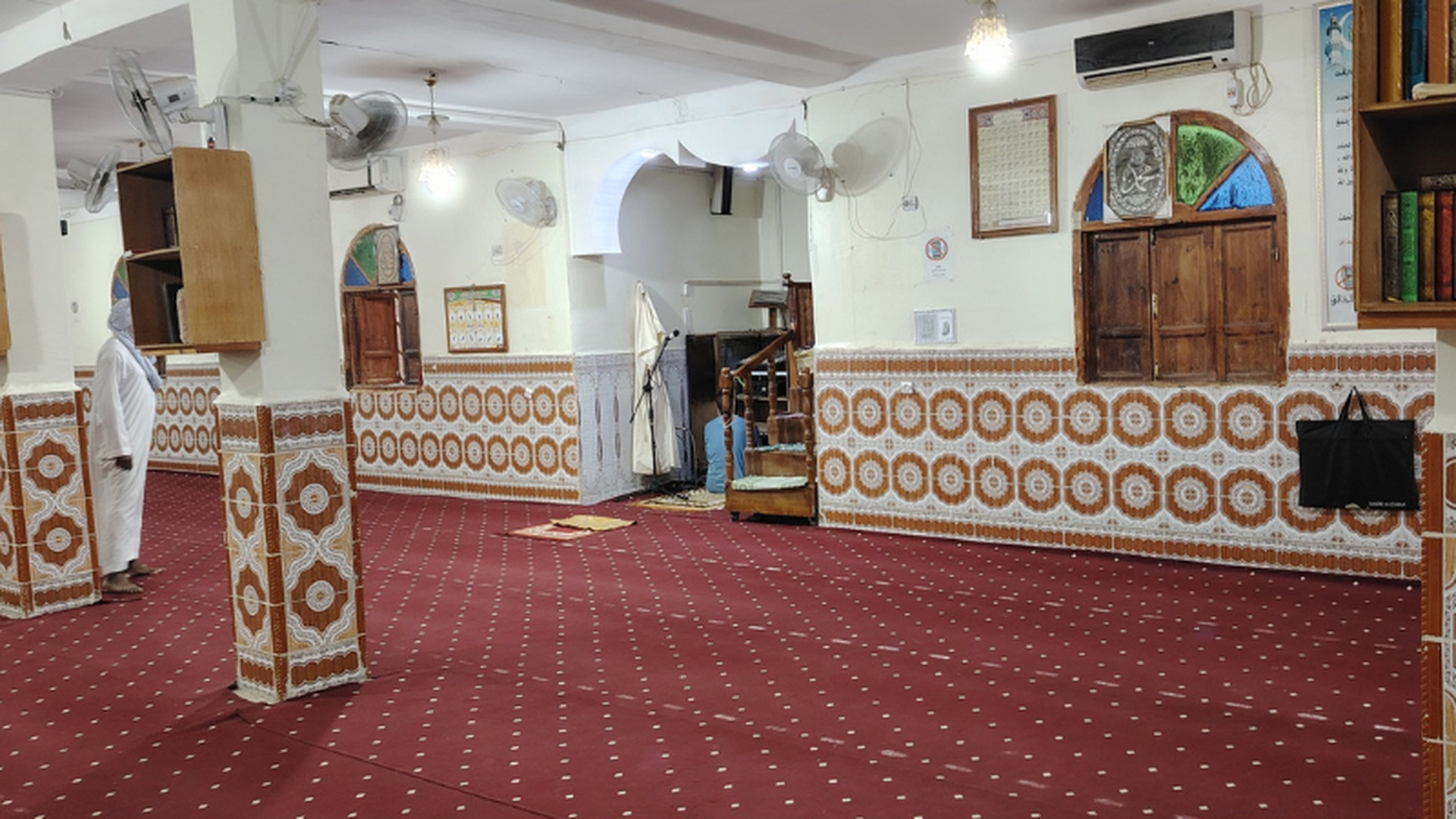 مسجد الفردوس حي ادريان الجديد