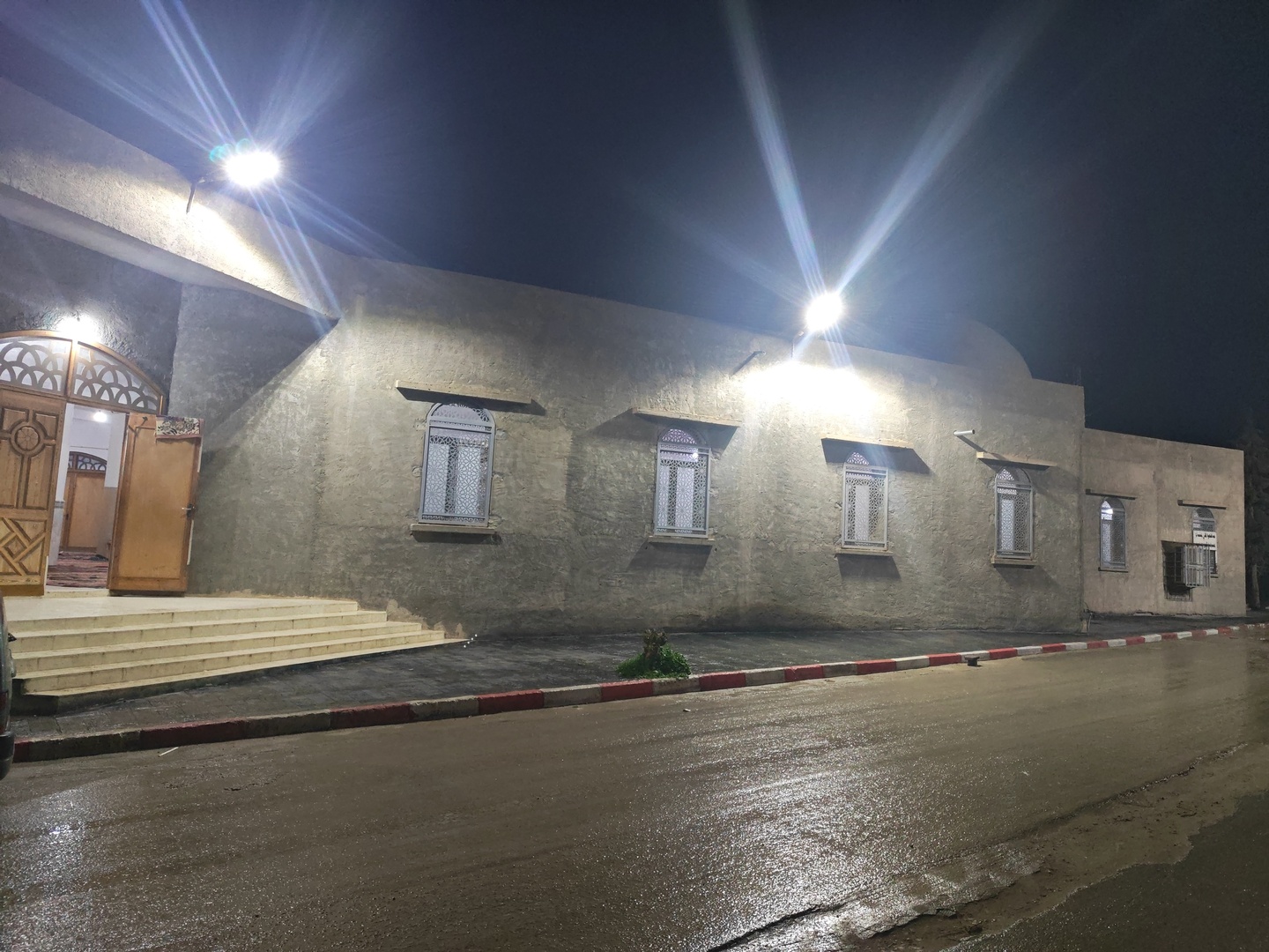 مسجد الموحدين الحمامات