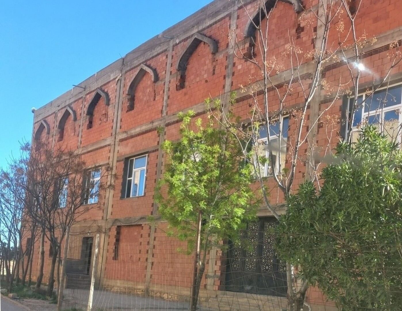 مسجد الخلفاء الراشدين - السوقر