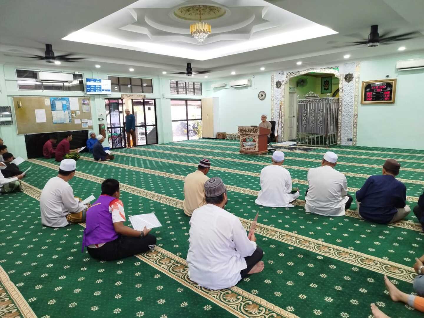 Surau Al-Munawwarah Bandar Putra