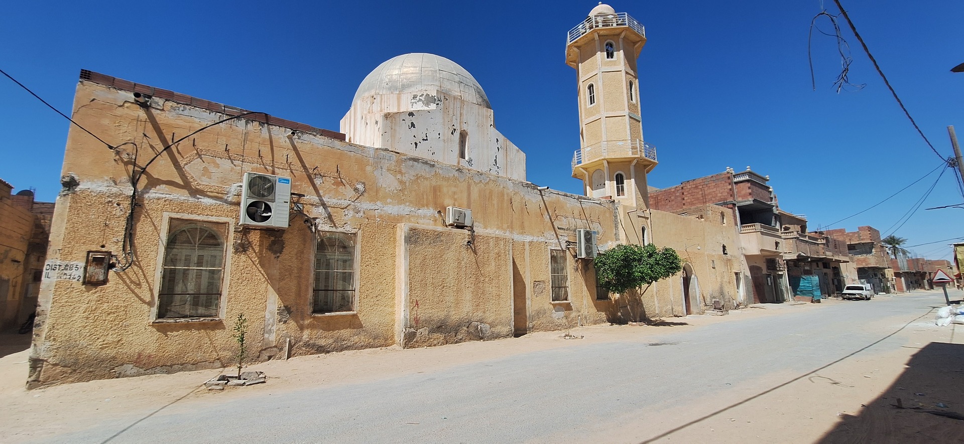 مسجد علي بن أبي طالب