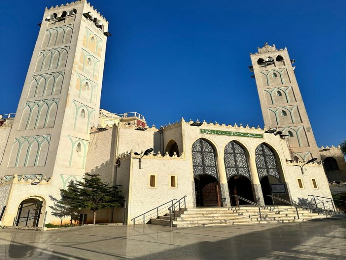 مسجد مالك بن نبي, حي مالكي