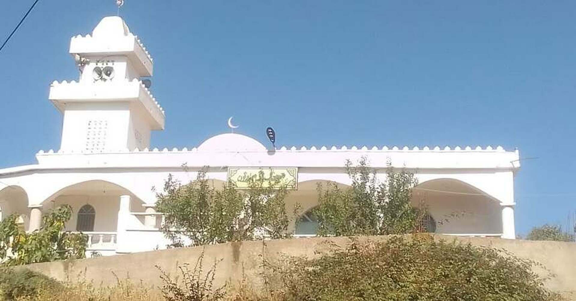 مسجد أدم