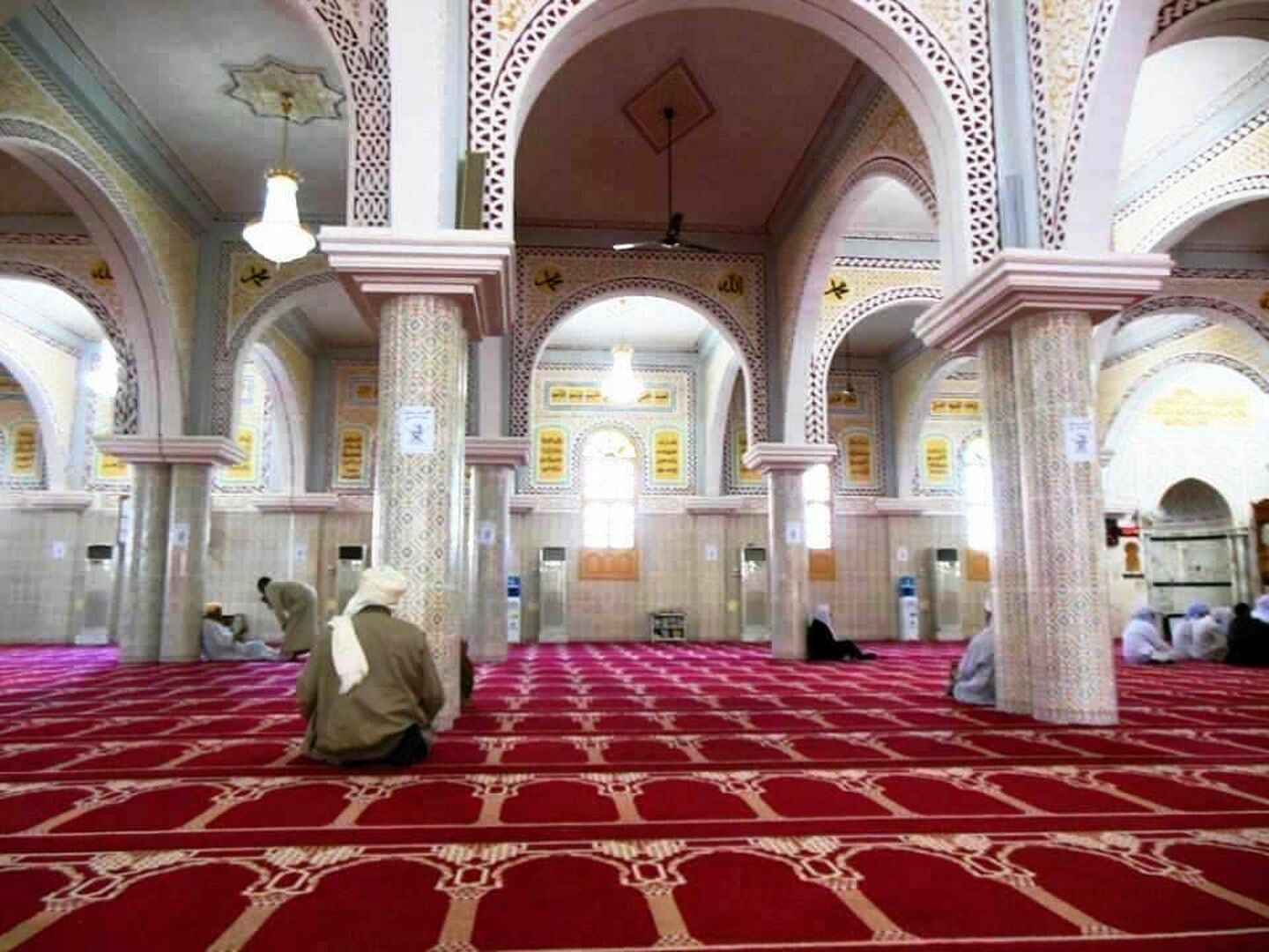 مسجد قرية أيت عيشة