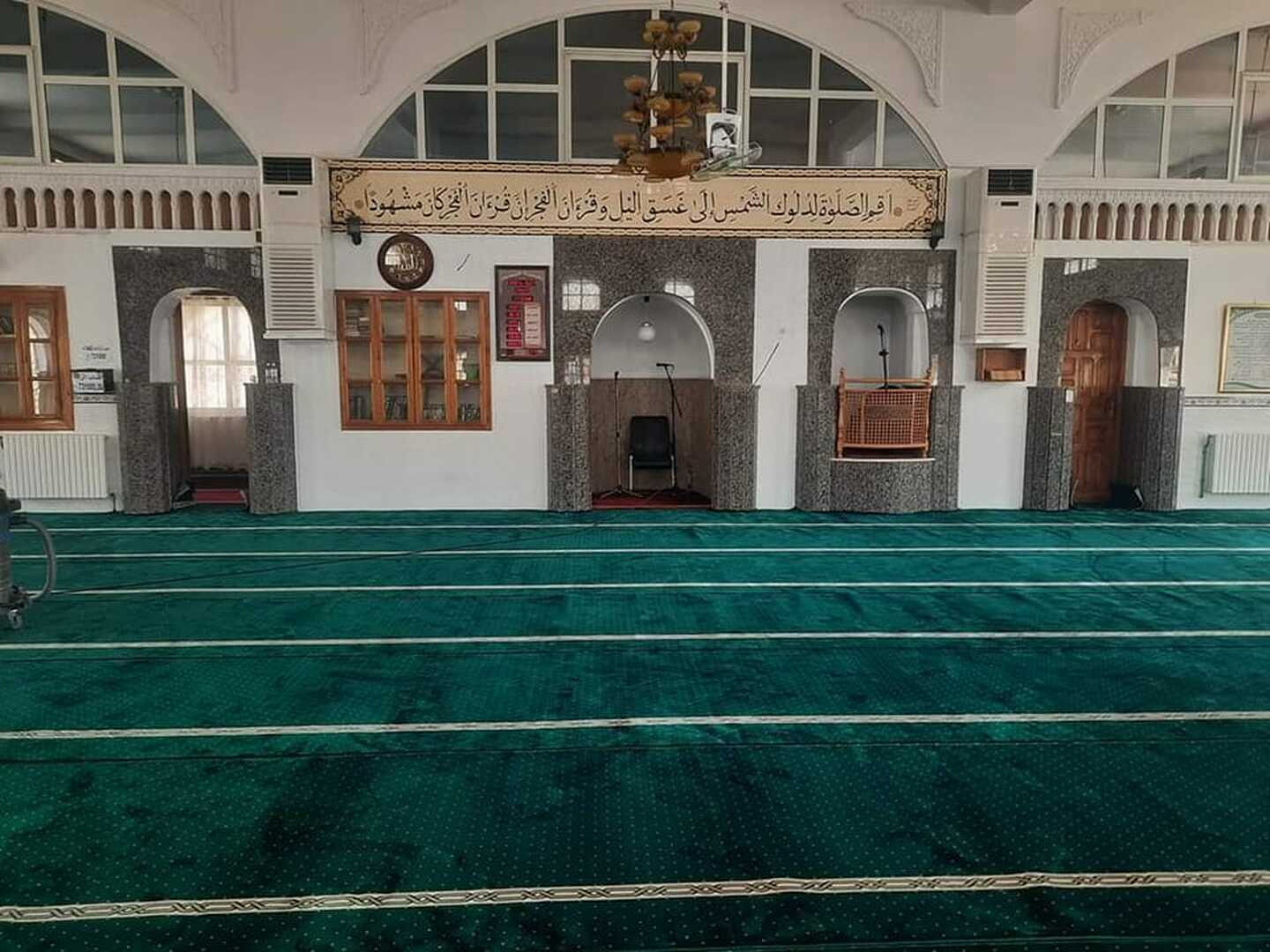 مسجد عقبة بن نافع - حي الفداء