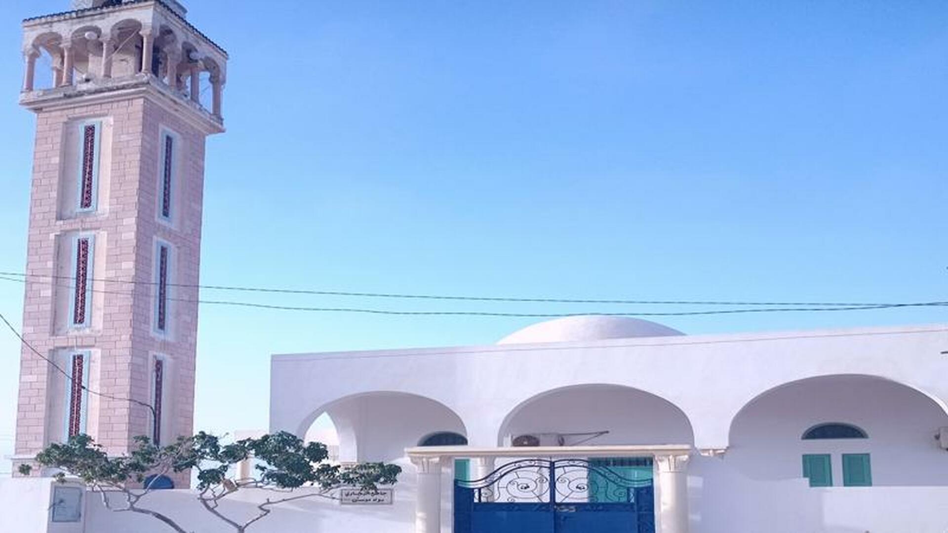 جامع البخاري بوادي موسى