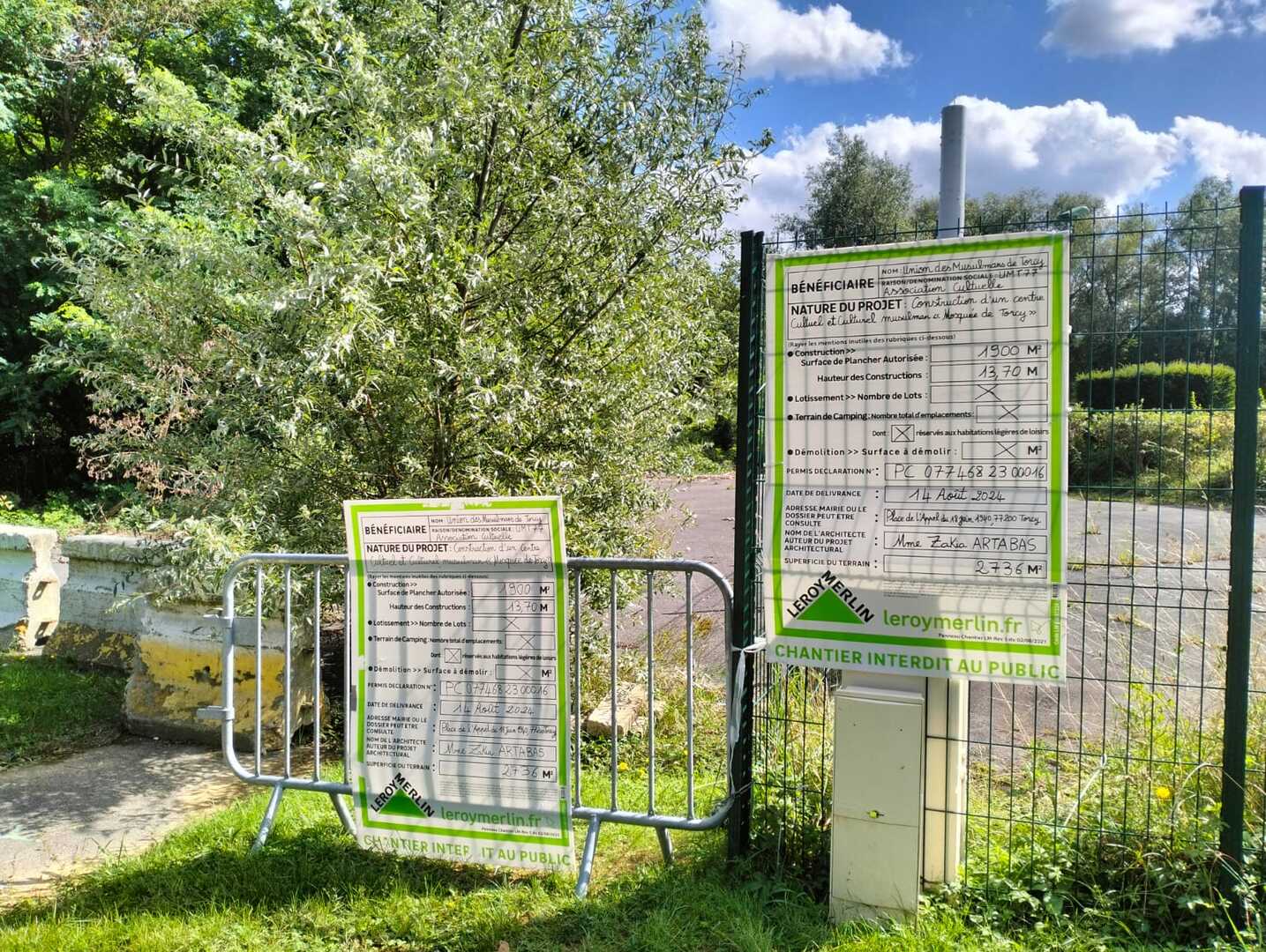 Permis de construction affiché