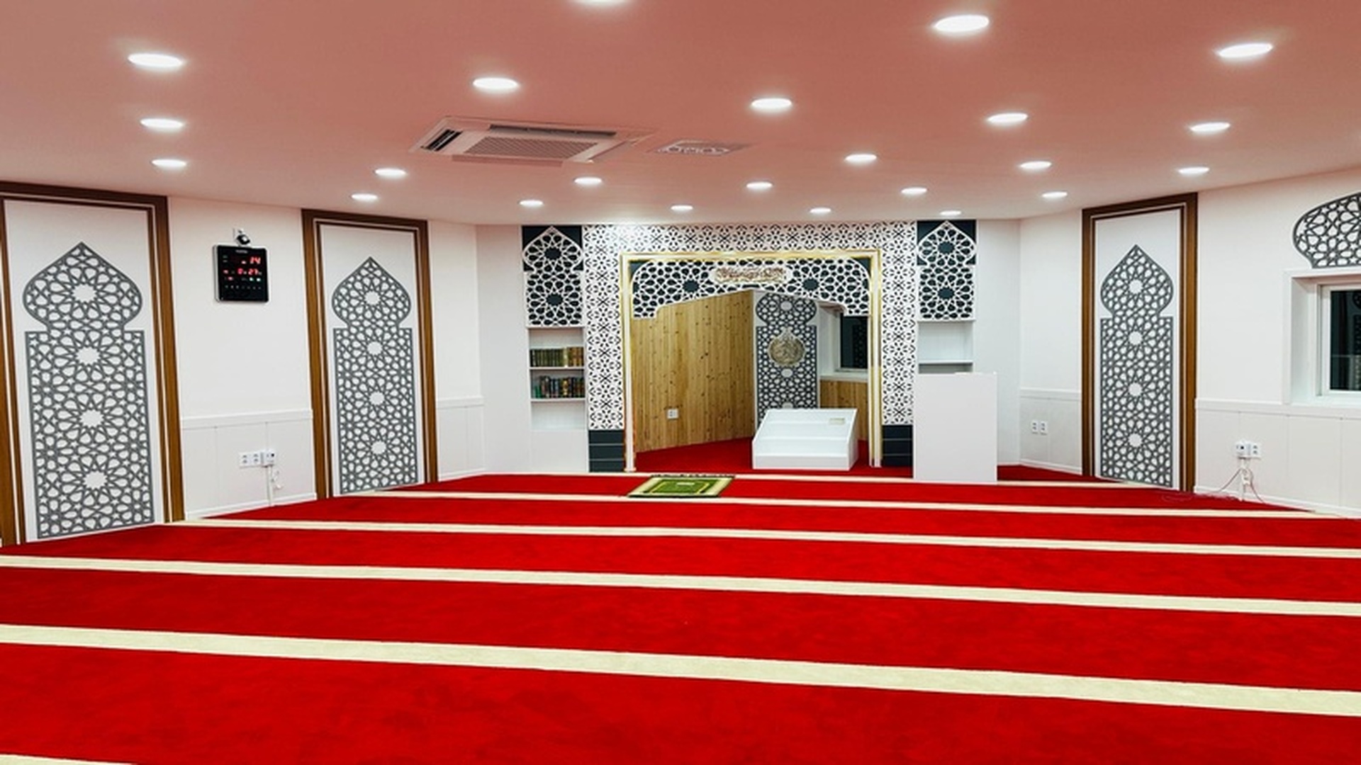 Ezen Baitul Aman Masjid