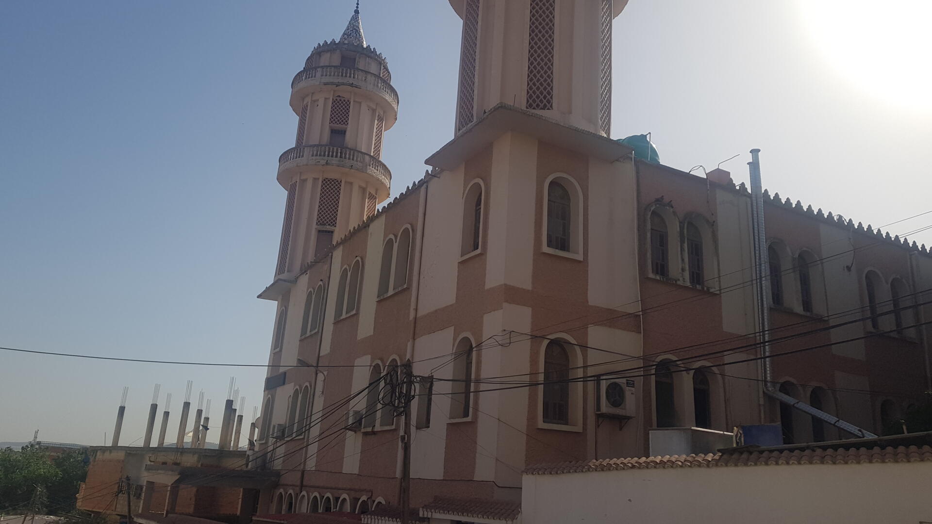 مسجد الحسنين حامة بوزيان