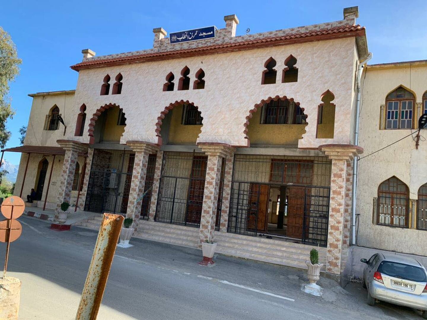 مسجد عمر ابن الخطاب تيزي غنيف