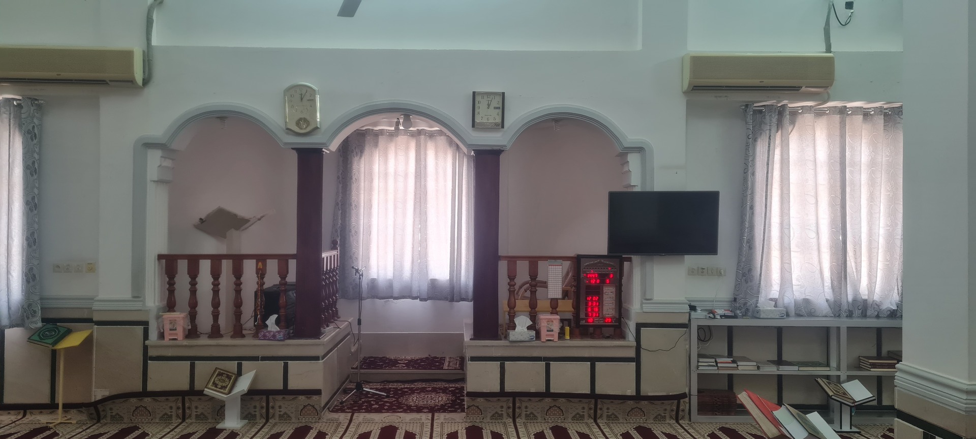 مسجد مرحومه رفیعه محمد حاج مظفر