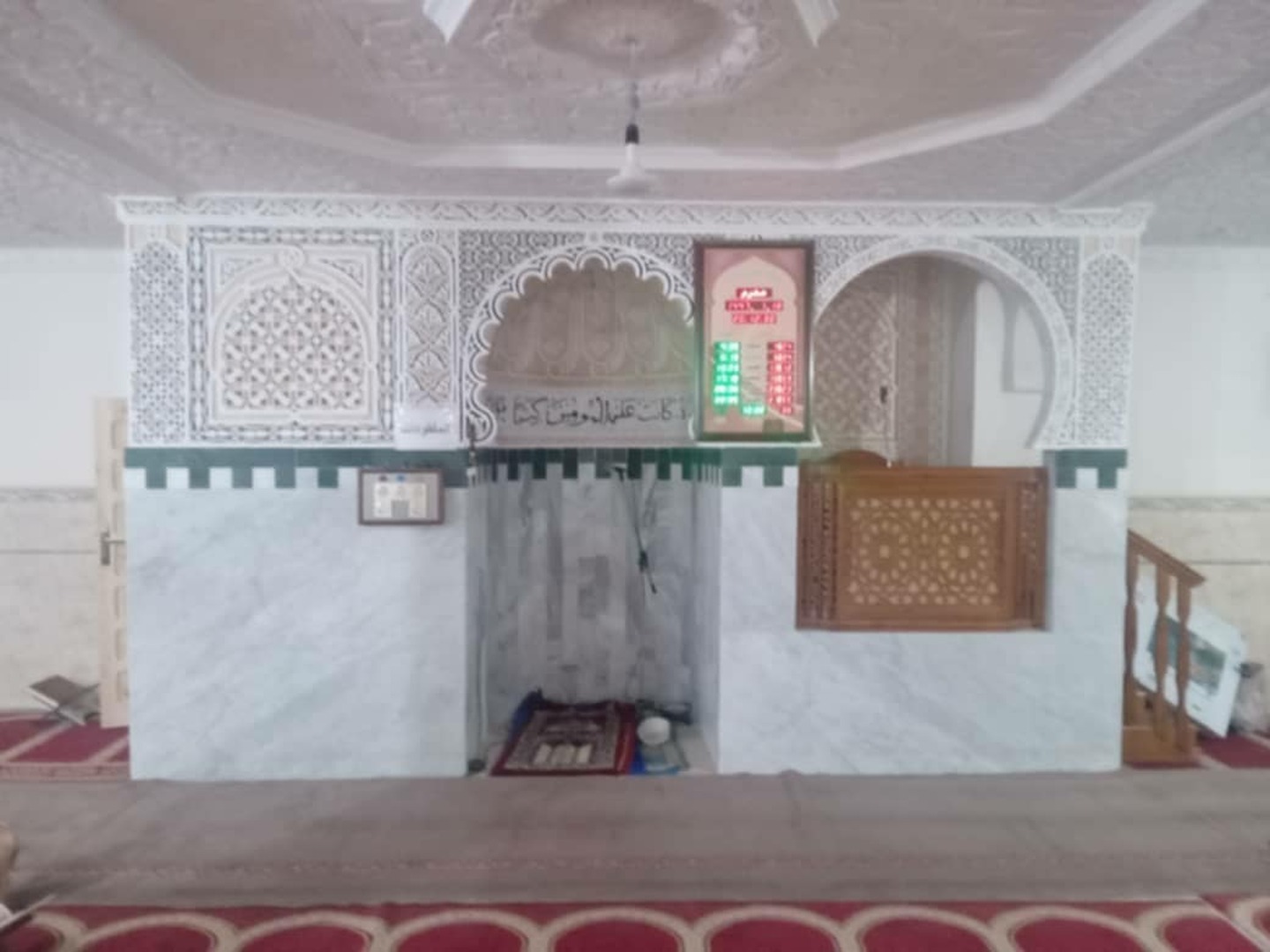 مسجد المجاهد المرحوم لشقر جيلالي