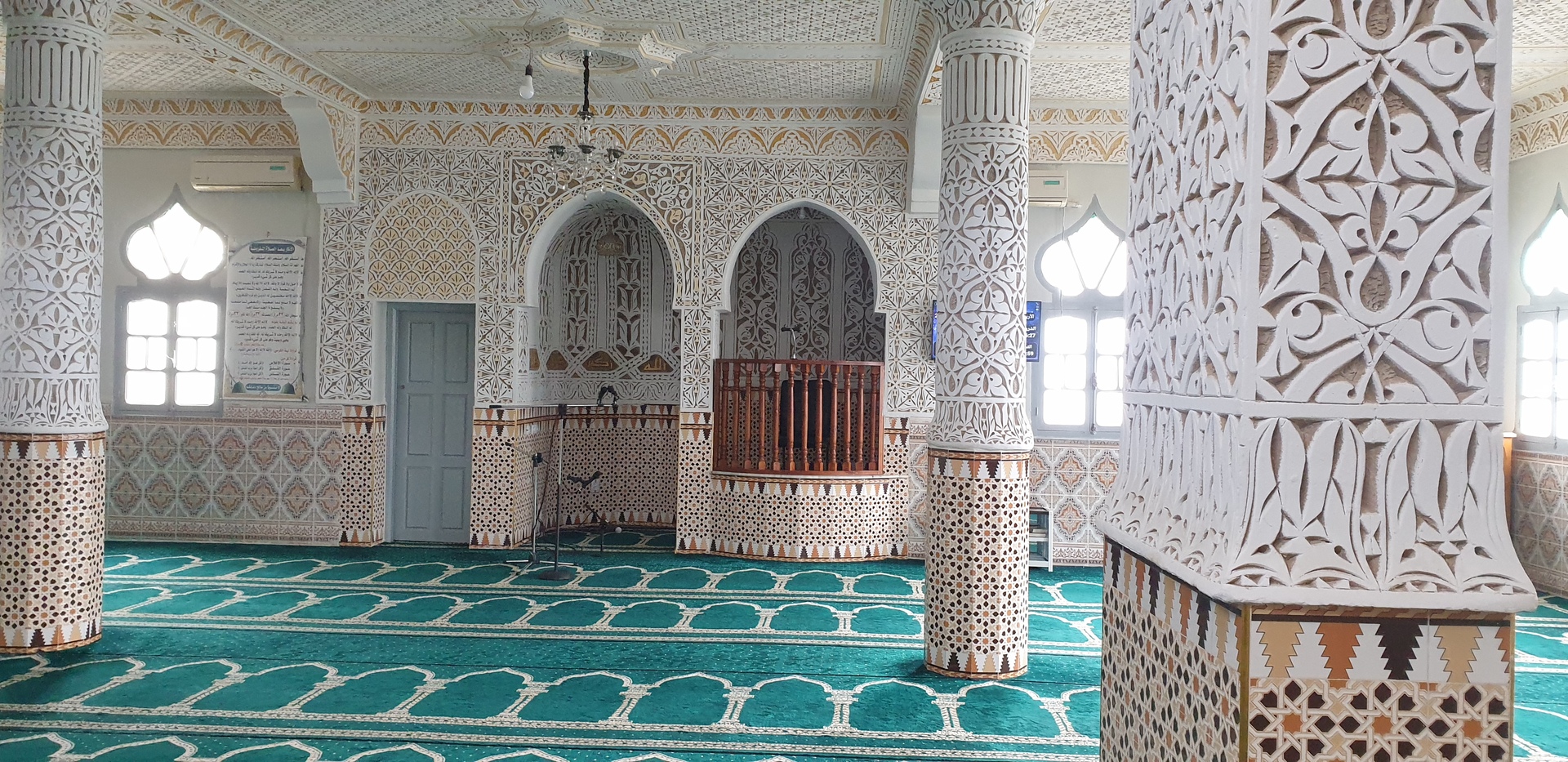 مسجدالرحمن - الزان -عين قشرة