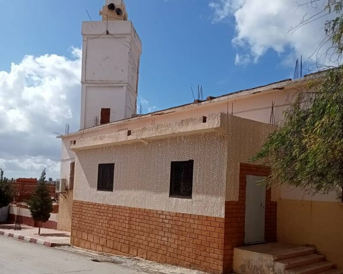 مسجد عثمان بن عفان عين ثريد