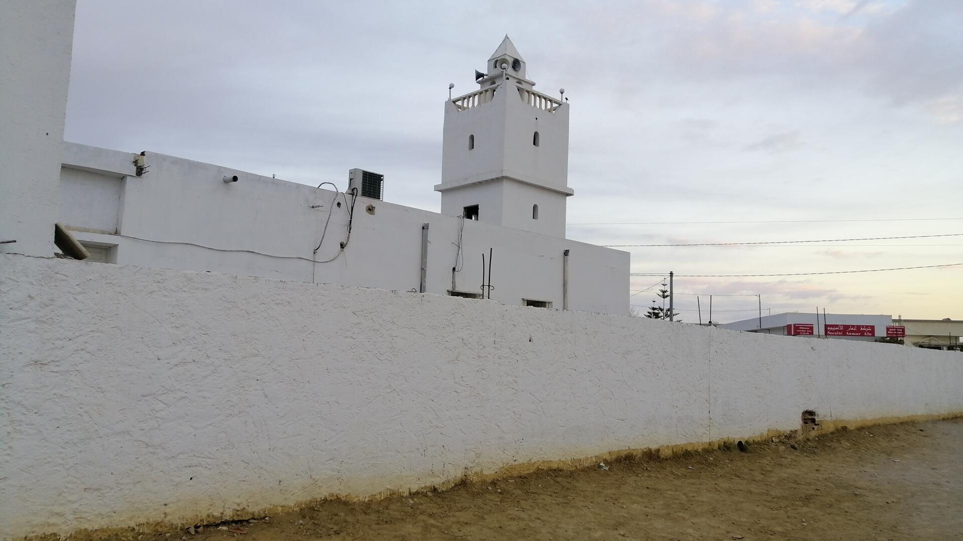 جامع خالد ابن الوليد الفرادة