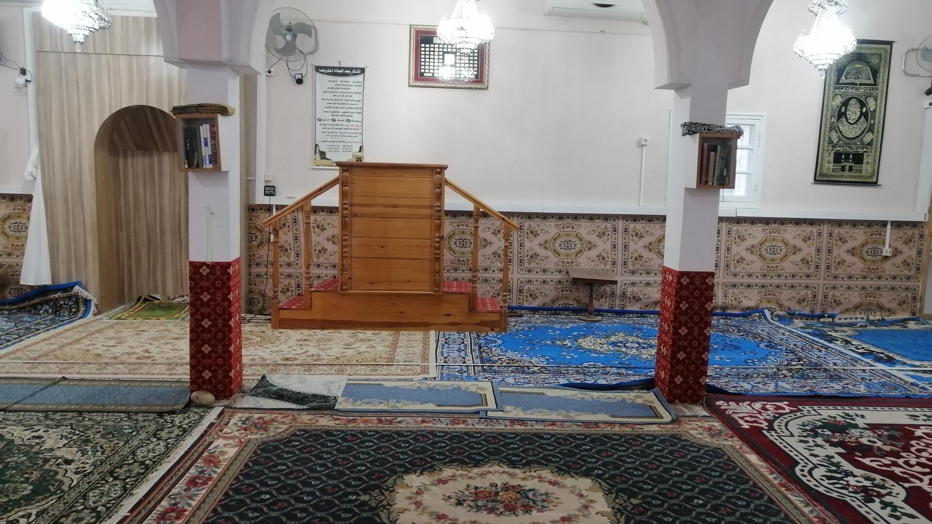 جامع خالد ابن الوليد الفرادة