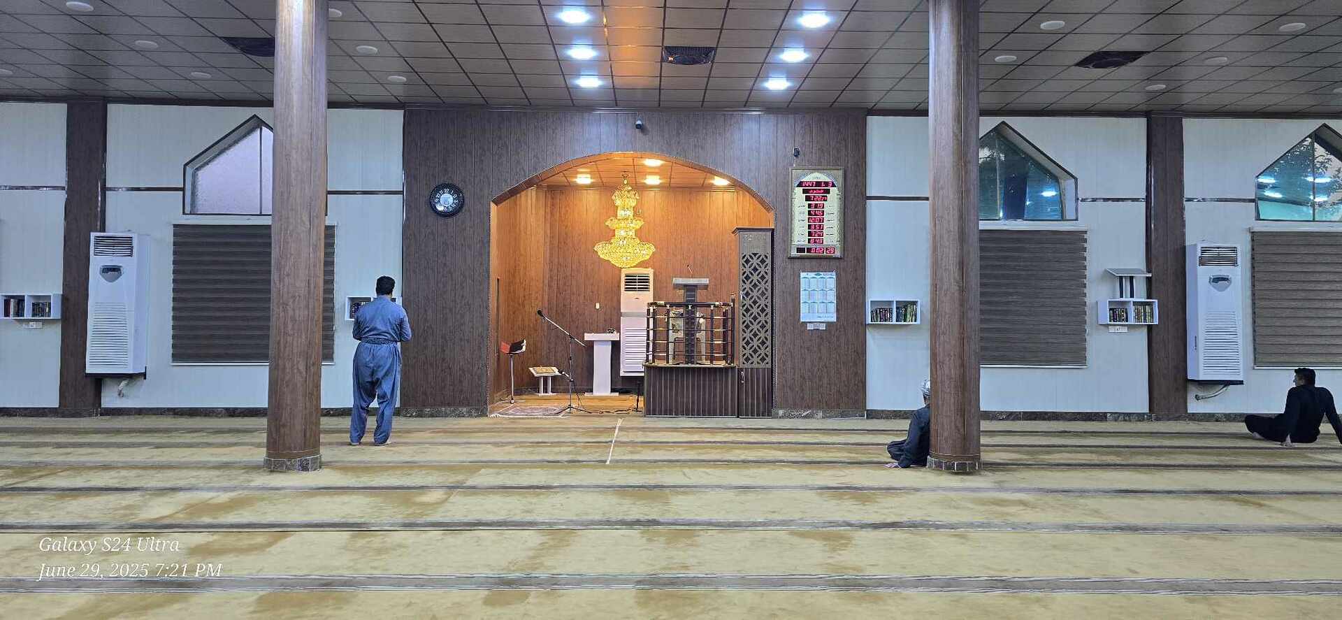 مزگەوتی گەورەی زەڕایەن