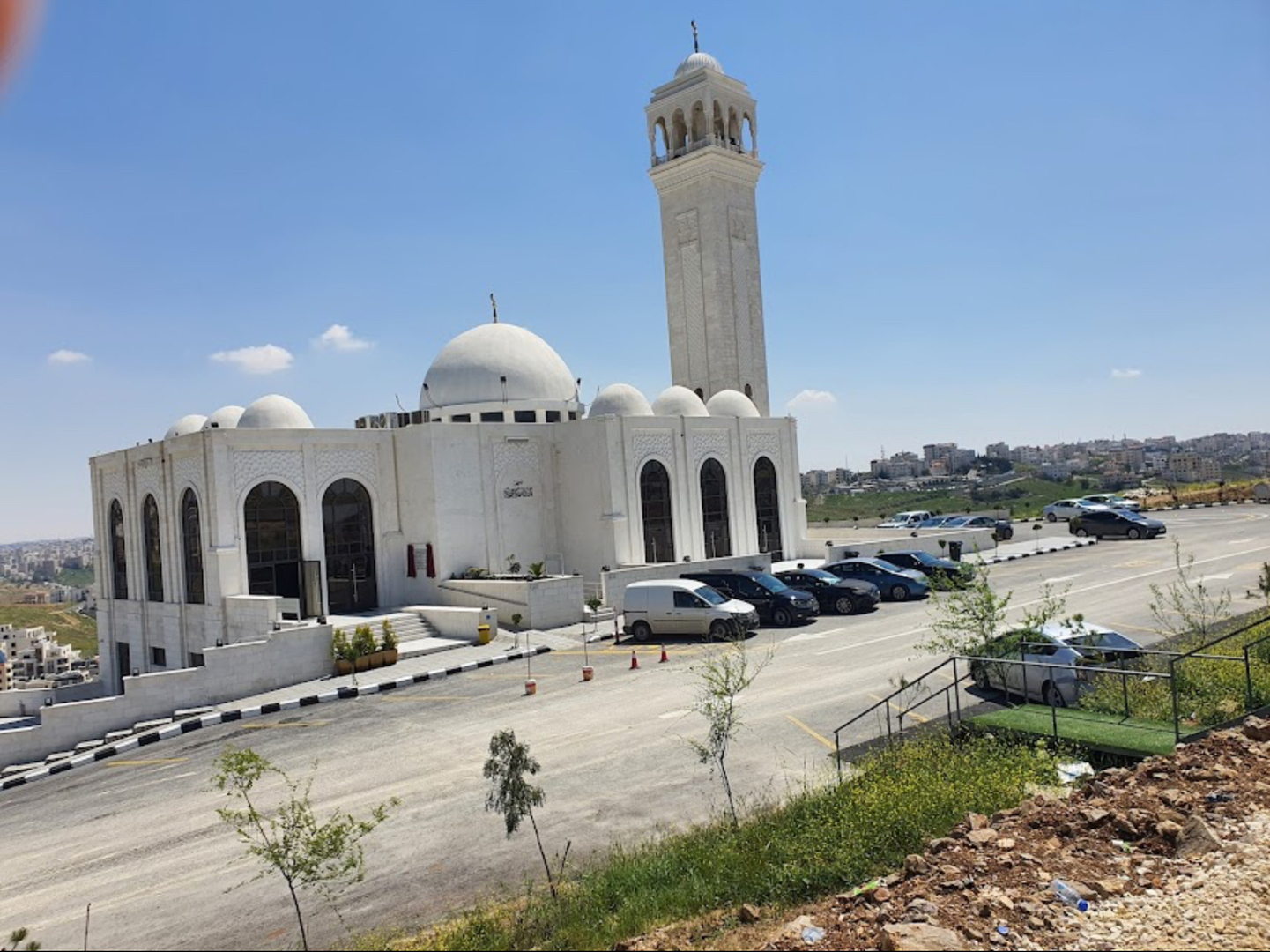 ( مسجد فادي احمد الحموري )