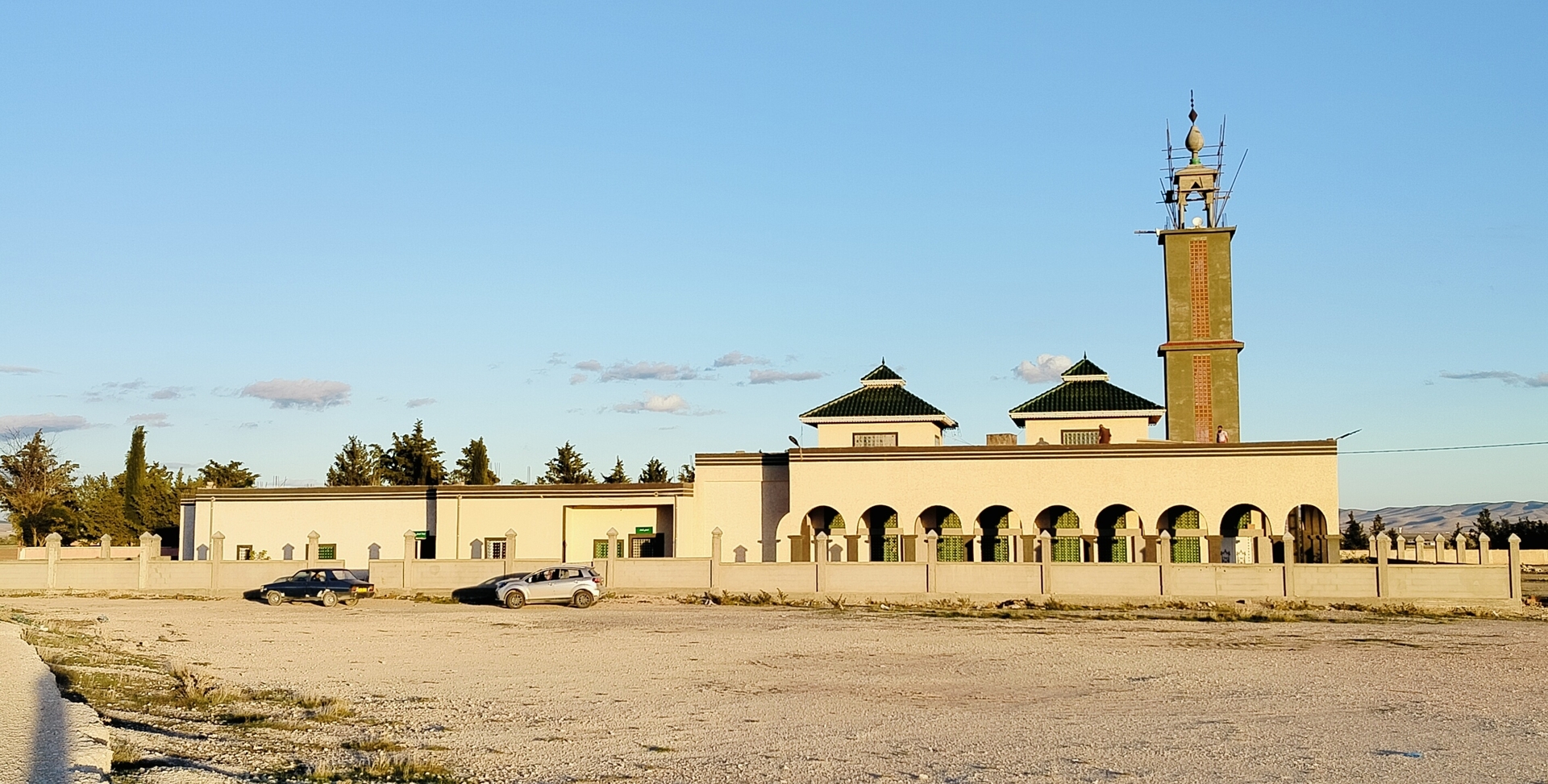 مسجد علي بن أبي طالب