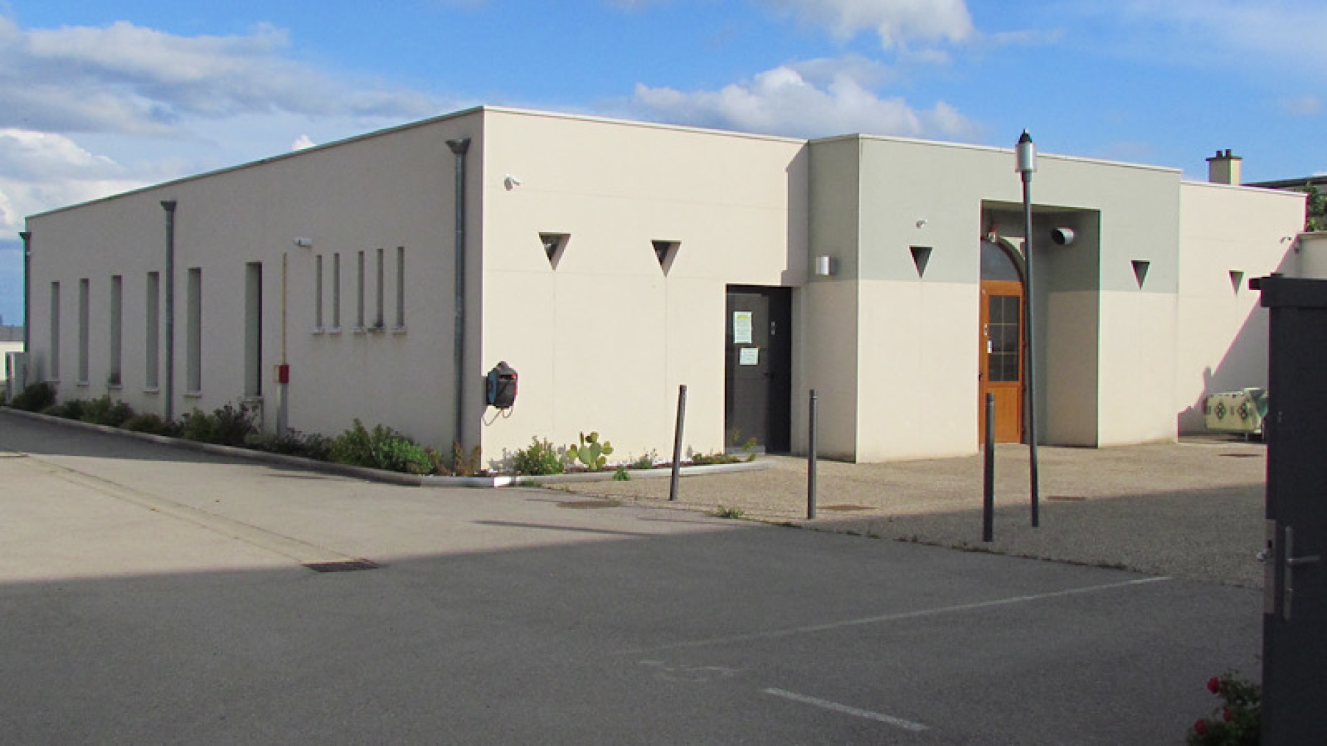 مسجد السلام   masjid salam