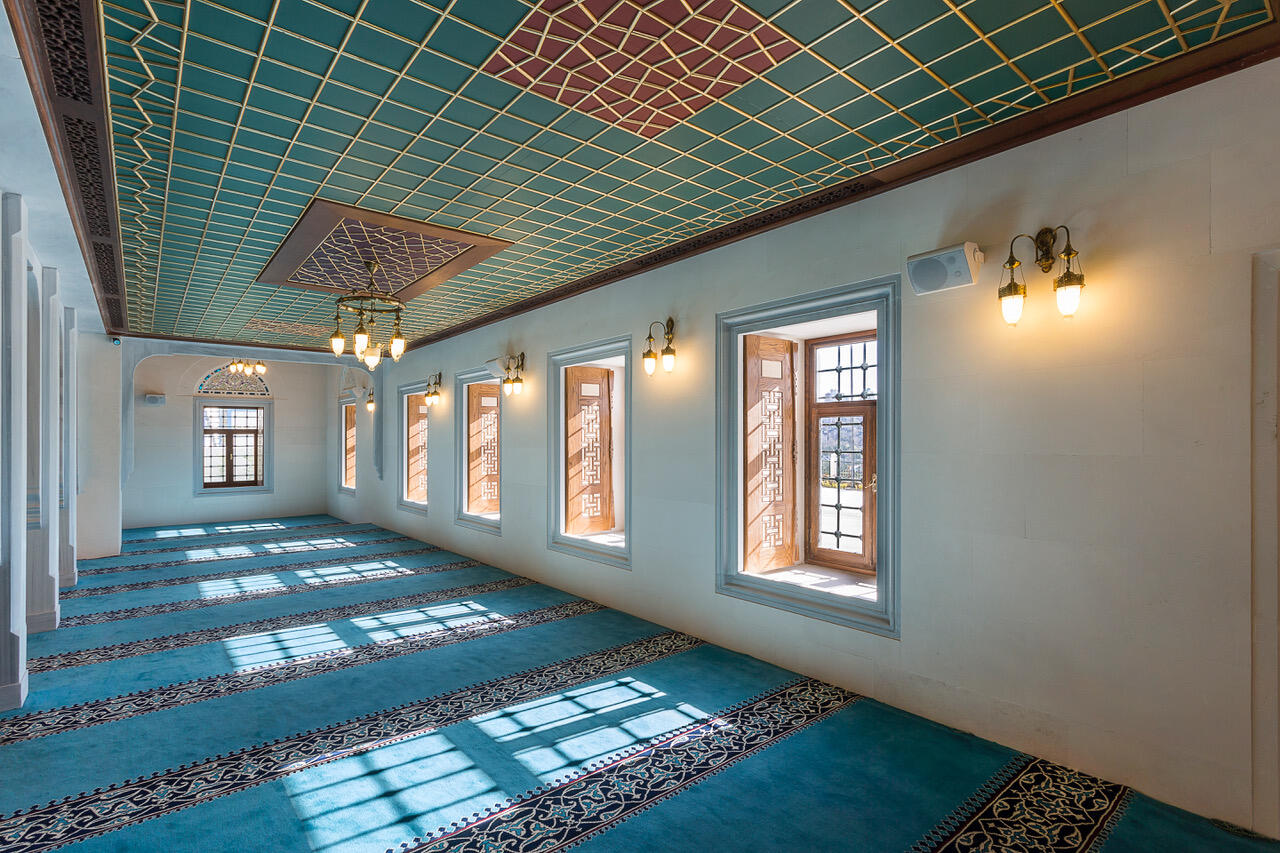 EBUSSUUD EFENDİ CAMİİ