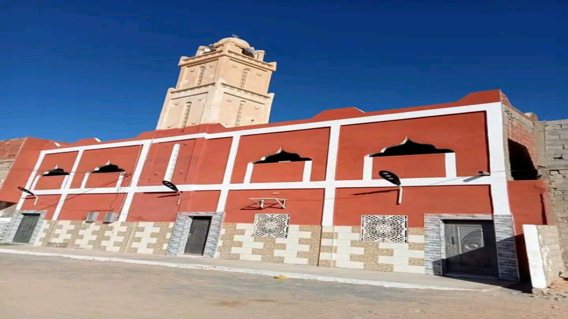 مسجد عبد القادر الجيلالي بزاقلو مرابطين